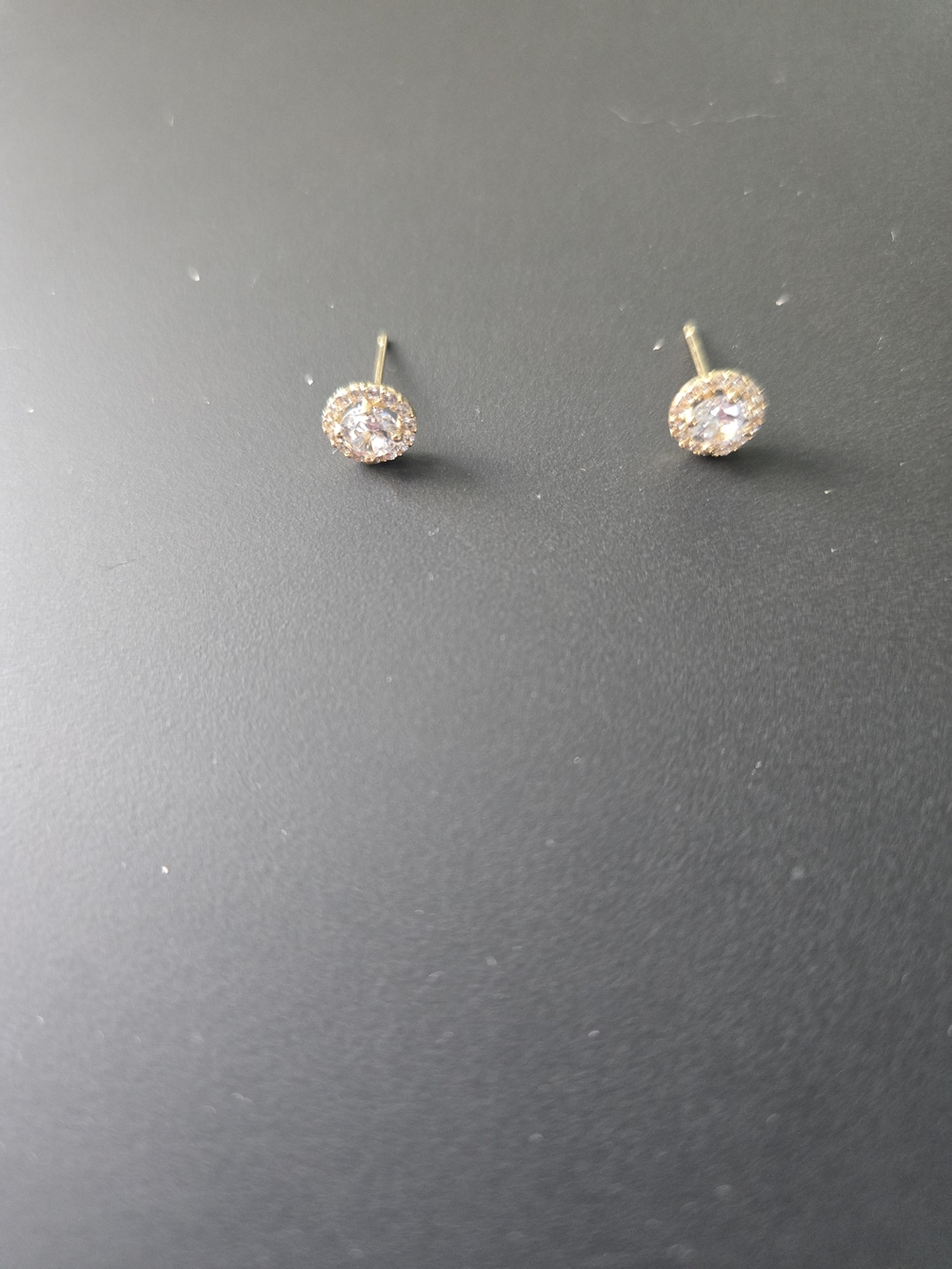14k Gold Halo Cubic Zirconia Stud Earrings 0.64g